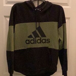 😎NWT Fun Adidas Hoodie Size Med Closet Must Have Fun To Wear 😎